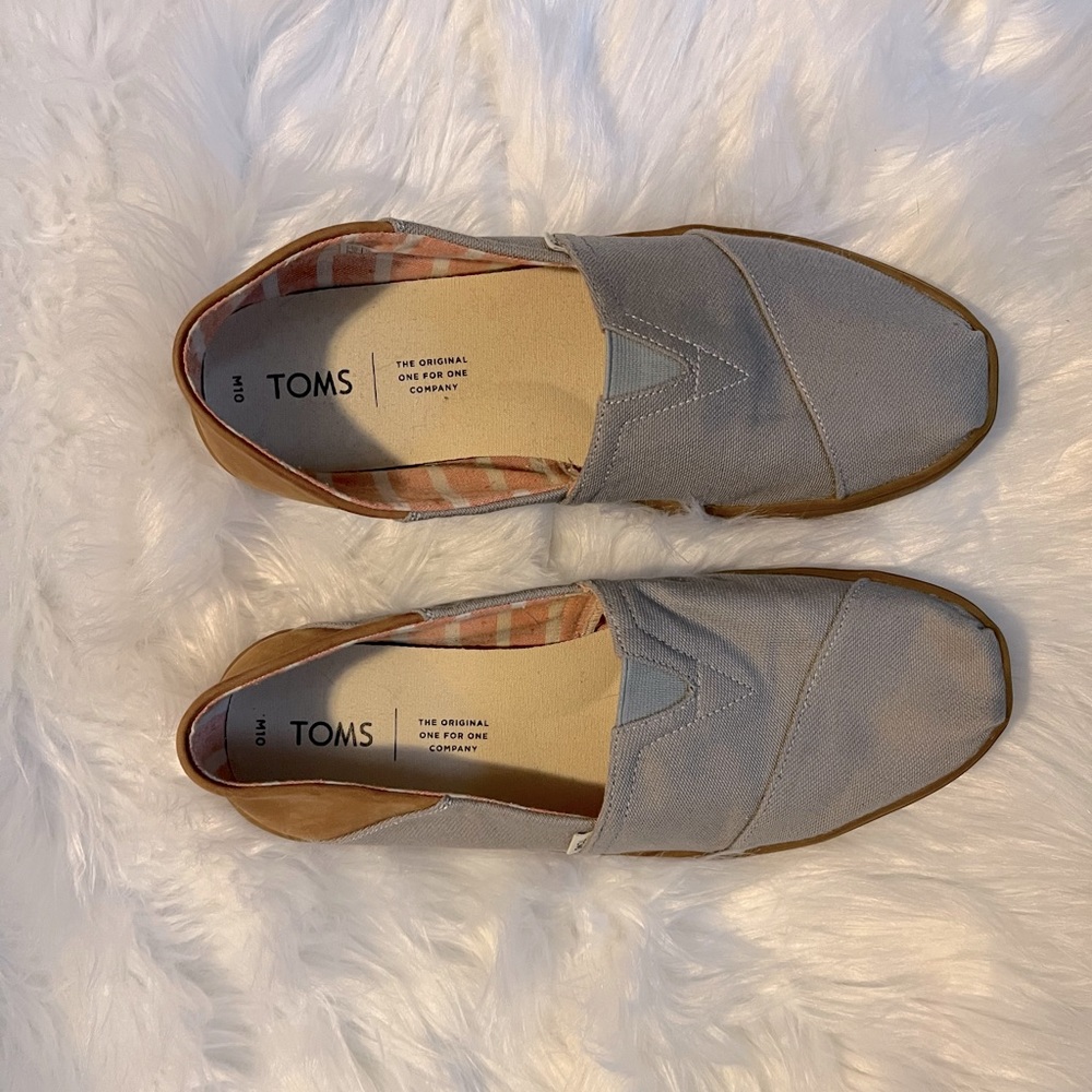 Toms slip-on Grey and Leather shoes. Men’s size 10.